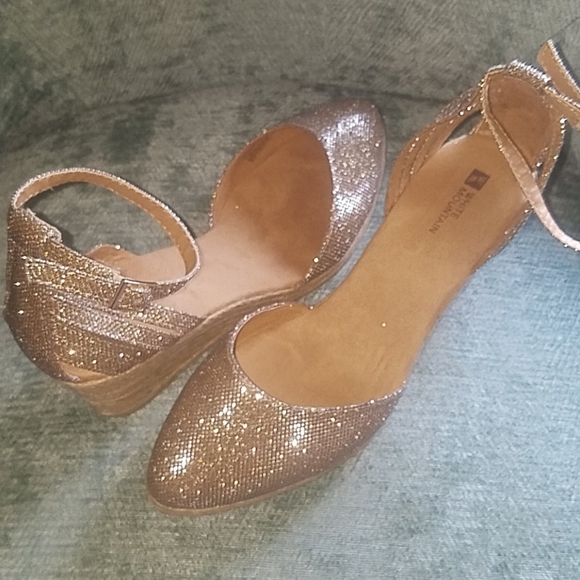 🎉Sale $30 White Mountain Espadrilles - Picture 5 of 9